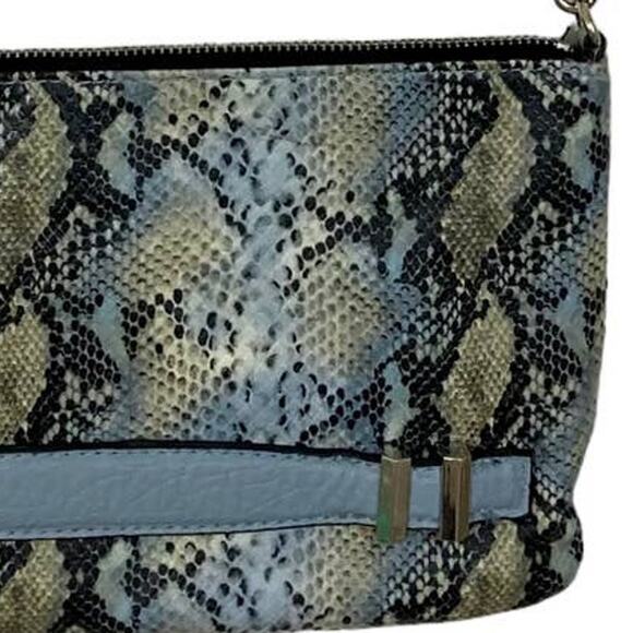 Snake print crossbody bag, Jessica Simpson, faux python leather detachable strap - Picture 4 of 7
